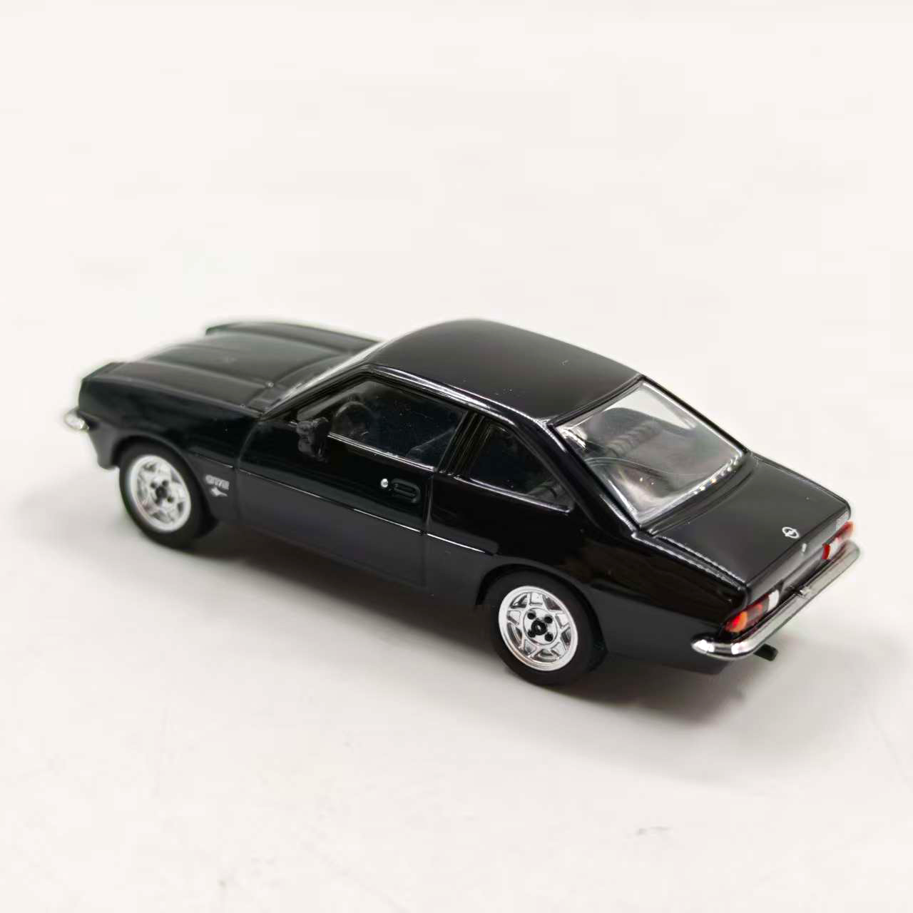 Herpa 1/87 schaal OPEL GT/E sp - Vintage Collectible Cars recensie en prijs