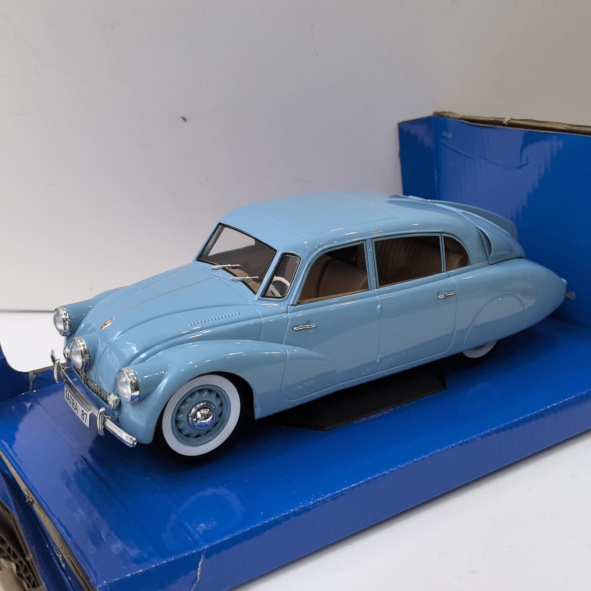 MCG Diecast 1/18 Schaal TATRA  - Vintage Collectible Cars recensie en prijs